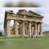 Italië, Paestum, Hera Temple (cella) II (ook wel Poseidon Temple genoemd op 17 mei 2013. Bron: Wikimedia Commons Berthold Werner.