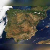 Satellietfoto van het Iberisch schiereiland (Spanje en Portugal) in mei 2001. Bron: Wikipedia Spanje satelliet.jpg.