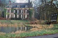 Gezicht op het landhuis Oud-Amelisweerd (Koningslaan 9) te Bunnik in de periode 1955 en 1960. Bron: Het Utrechts Archief, catalogusnummer: 825505.