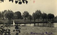 Gezicht op de Kromme Rijn te Utrecht ter hoogte van de boerderij De Grote Kuil (Blauwe Vogelweg 23) tussen 1935 en april 1941. Bron: Het Utrechts Archief, catalogusnummer: 129324.
