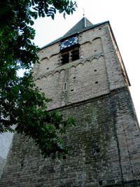 R.K. Kerktoren in Werkhoven dorp aan de Herenstraat 9 in 2009 van de Onze Lieve Vrouwe ten Hemel Opneming parochie te Werkhoven. Foto: Peter Koch.