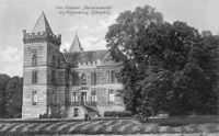 Gezicht op de voorgevel van het kasteel Beverweerd (Beverweertseweg 60) te Werkhoven in 1905-1910. Bron: Het Utrechts Archief, catalogusnummer: 15263.