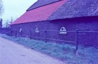 Boerderij Dijkhoeve. De zijgevel van het achterhuis aan de kant van de Lobbendijk in de periode 1960-1970. Bron: Regionaal Archief Zuid-Utrecht (RAZU), 353.