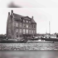 Gezicht op het landhuis De Wiers (Wiersedreef 3) te Vreeswijk in 1920-1925. Bron: Het Utrechts Archief, catalogusnummer: 827581.