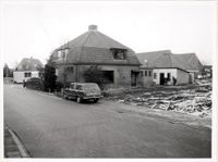 Woning aan de Lobbendijk in 1986 tijdens de bouw van de Kostersgang, gezien richting het noordoosten. Bron: Regionaal Archief Zuid-Utrecht (RAZU), 353.