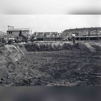 Voorbereidende werkzaamheden op de hoek van de Randhoeve, Onderdoor en Weerwolfseind in 1986 voordat het gemeentehuis gebouwd zou gaan worden. Bron: Regionaal Archief Zuid-Utrecht (RAZU), 353.