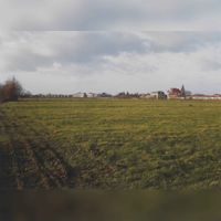 Zicht vanaf de Houtensewetering op het toen nog te ontwikkelen gebied de Weteringhoek in 1995 met op de achtergrond het Oude Dorp. Bron: Regionaal Archief Zuid-Utrecht (RAZU), 353.
