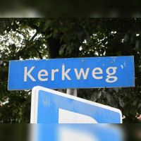 Straatnaambord 'Kerkweg' te Schalkwijk. Foto: Samder van Scherpenzeel.