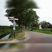 Gezicht op de kruising van de Oude Mereveldseweg en de Fortweg in de periode 2010-2013. Foto: Sander van Scherpenzeel.