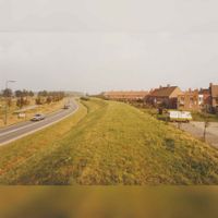 Gedeelte van de Rondweg aan de noordzijde van Houten in 1985-1990. Bron: RAZU, 353.