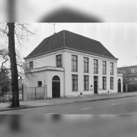 Huis Soestbergen aan de Gansstraat te Utrecht in januari 1966 naar een foto van G.J. Dukker. Bron: Rijksdienst voor het Cultureel Erfgoed (RCE) te Amersfoort, beeldbank, documentnummer: 103.501.