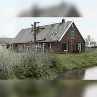 Het tweede huis van de vroegere boerderij Dijkhoeve in ca. 1984 waar destijds familie Van Nifterik woonde. Bron: Regionaal Archief Zuid-Utrecht (RAZU), 353.