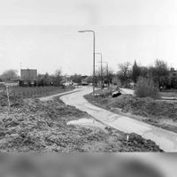 Gezicht op de Schalkwijkseweg tijdens het opbreken van de weg in 1986-1987 ter hoogte van de kruising met de Utrechtseweg en de Pr. Bernhardweg. Bron: Regionaal Archief Zuid-Utrecht (RAZU), 353.