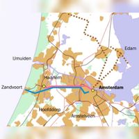 Kaart van de eerste spoorlijn in Nederland van Haarlem naar Amsterdam in 1839. Bron: Wikipedia.