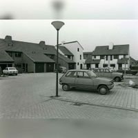 Woningen aan de Mispelgaarde rond 1979. Foto Jos Schalkwijk. Bron: Regionaal Archief Zuid-Utrecht (RAZU), 353.