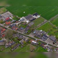 Het begin van het Marckenburgspad ter hoogte van de Provincialeweg nr. 12 in Schalkwijk luchtfoto gezien vanuit het zuiden. Foto: Slagboom en Peeters Luchtfotografie B.V..
