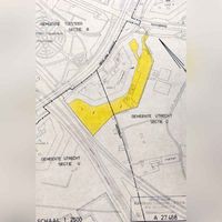 In geel gearceerd de gronden en de Rijndijk aan de buitenkant van Fort Lunet II met de voorgenomen plan van Domeinen van de Staat der Nederlanden door de gemeente Utrecht aan te kopen eind jaren tachtig van de vorige eeuw. Bron: HUA, 1338.