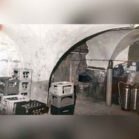 Kelder onder de opkamer van restaurant De Roskam in 1989. Foto: O.J. Wttewaall. Bron: RAZU, 033.