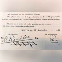 Bouwvergunning tot het verbouwen van het huisje uit 1840 aan de Utrechtseweg aan de westzijde van de zuidelijke oprijlaan van Oud-Wulven uit september 1936. Einde van de bouwvergunning met handtekening met secretaris DE Ruijter. Bron: RAZU, 109.